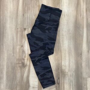 Athleta, Elation 7/8, Black/Grey Camouflage Leggings, Size S